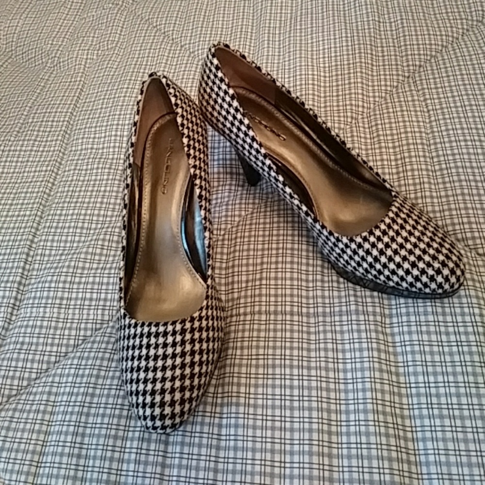 Black and white shoe